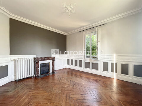  Maison  louer 7 pices 149 m