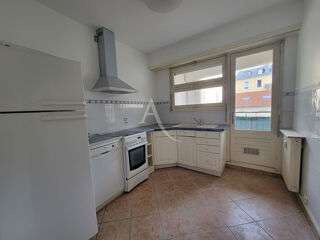  Appartement à louer 3 pièces 61 m²