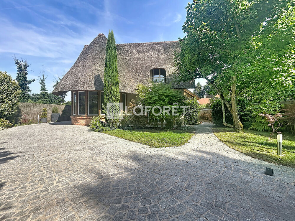 Pavillon avec piscine , spa et climatisation SUCY-EN-BRIE - 223m² - Terrain 1000m²