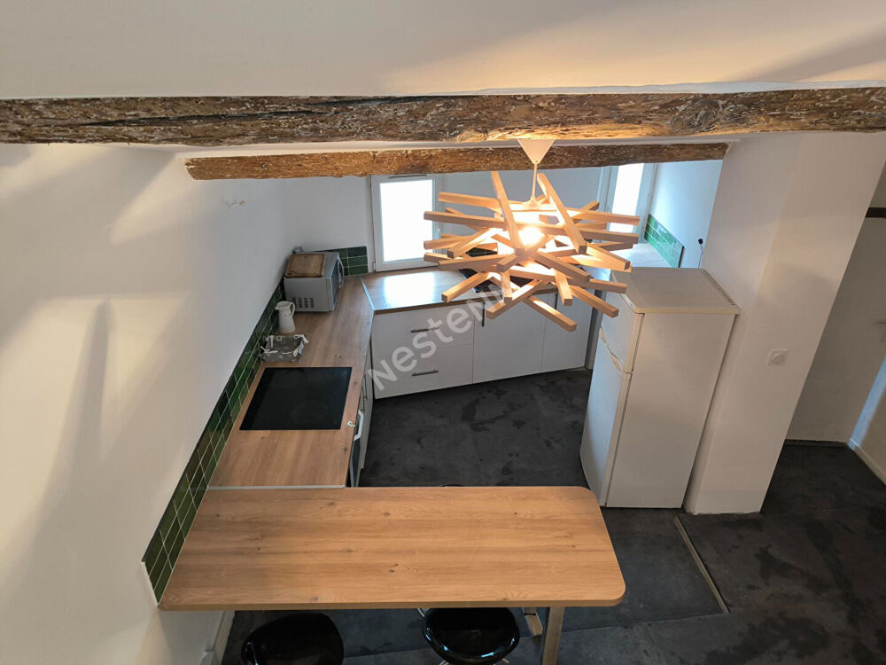 Vente Appartement Toulon proche Opéra 40 m² avec un grenier et une  cave. Climatisé. Toulon