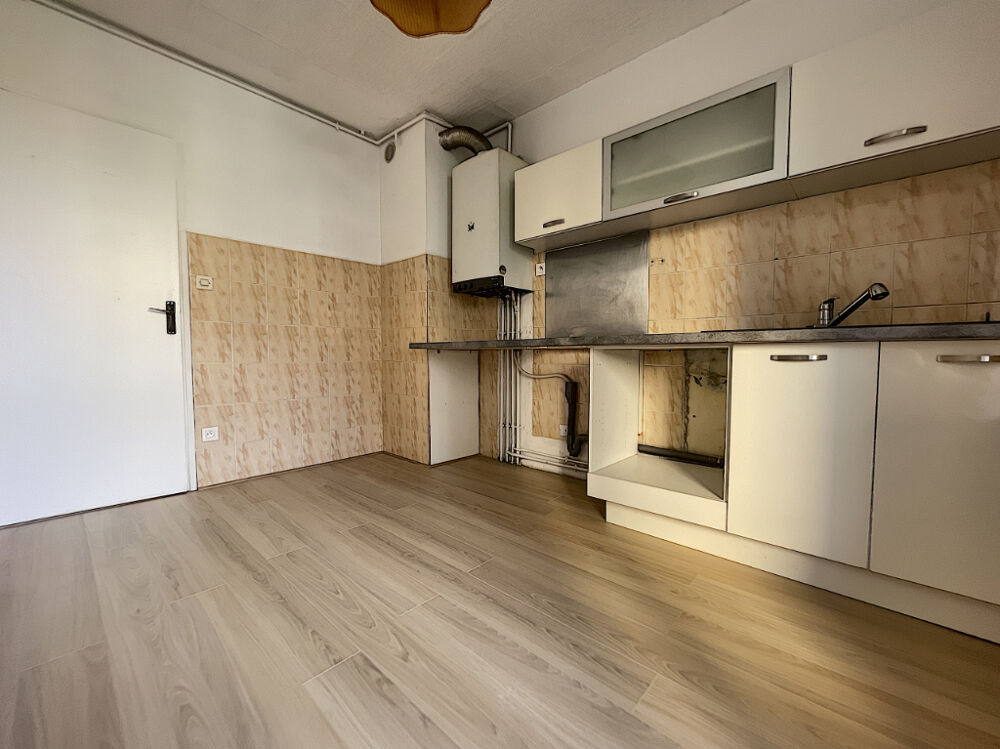 Location Appartement Appartement Ajaccio 3 pice(s) 70 m2 - Entre de ville - parking - Cave - Ajaccio