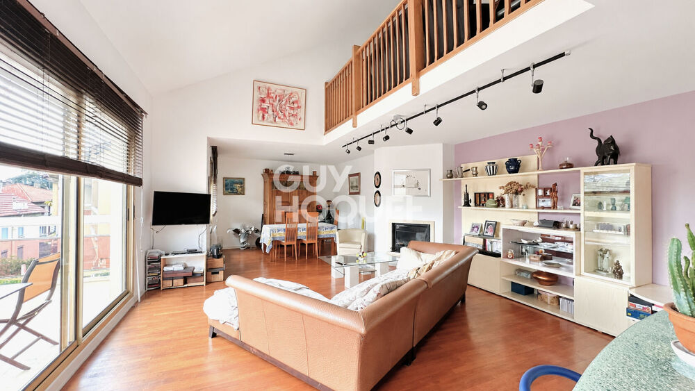 Vente Appartement A vendre au coeur point du jour, Duplex de 146.37 m2 carrez/172.40 m² utile Lyon 5