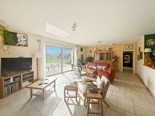  Maison  vendre 10 pices 265 m