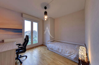  Appartement � vendre 4 pi�ces 82 m�