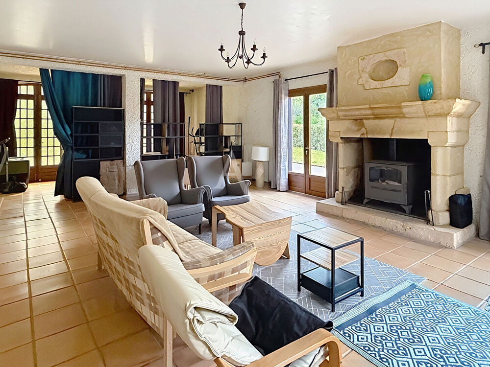 Belle maison de 250m² avec piscine dans environnement privilégié
