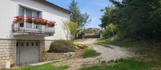 Vente Maison Maison individuelle des années 1970  au pied du village de Lauzerte. Lauzerte