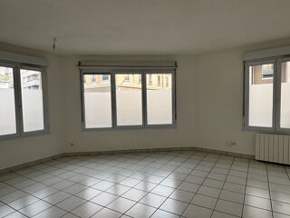 Appartement à louer 2 pièces 50 m²