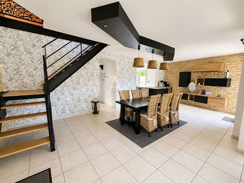 Maison 4 chambres, sans vis-à-vis, garage, grand terrain