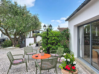  Immeuble à vendre 15 + pièces 930 m²