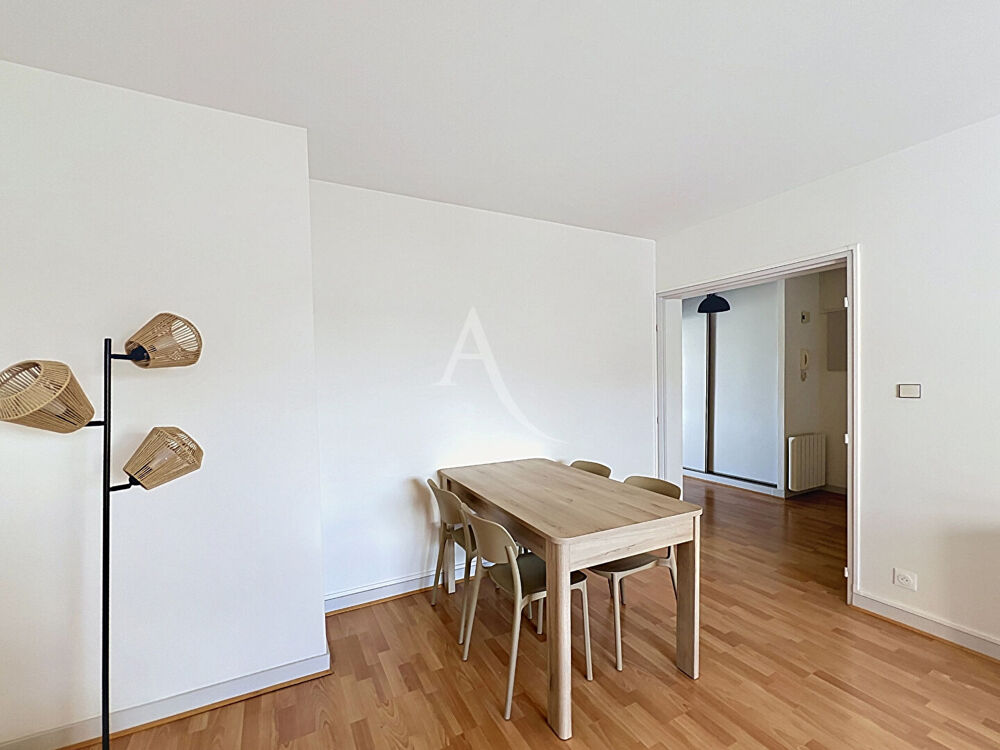 Location Appartement A LOUER T3 meublé avec parking 74 m² Angers