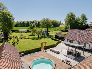  Maison à vendre 10 pièces 225 m²