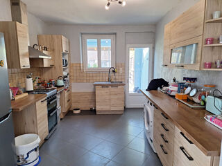  Maison � vendre 4 pi�ces 165 m�