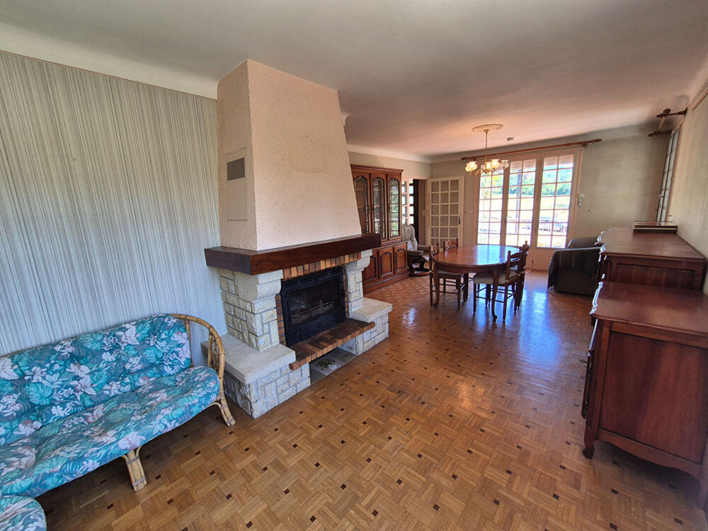 Maison Foix 5 pièce(s) 138 m2 carrez sur terrain de 2152 m²
