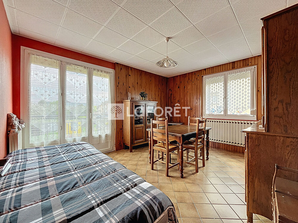 Maison T5 + appartement T2 en duplex à BIESLES