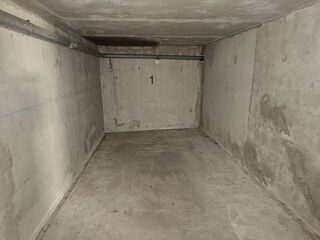  Parking / Garage � louer 13 m�