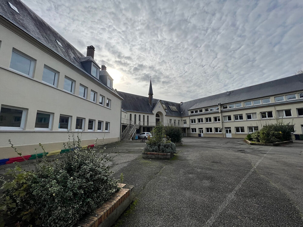 Vente Immeuble Immeuble région Bernay surface 2023 m2 - terrain 7600 m2 Bernay