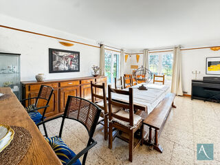  Maison à vendre 10 pièces 238 m²