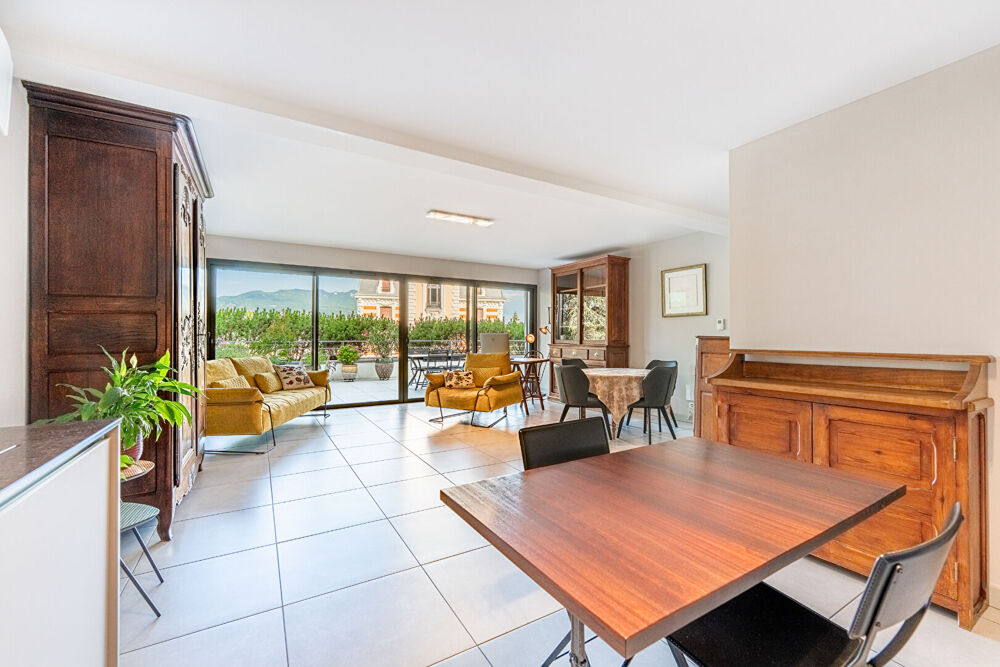 à vendre  Appartement Aix-les-Bains (73100)