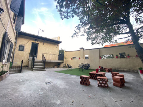  Appartement � louer 9 pi�ces 156 m�