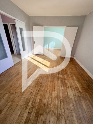  Immeuble � vendre 4 pi�ces 121 m�