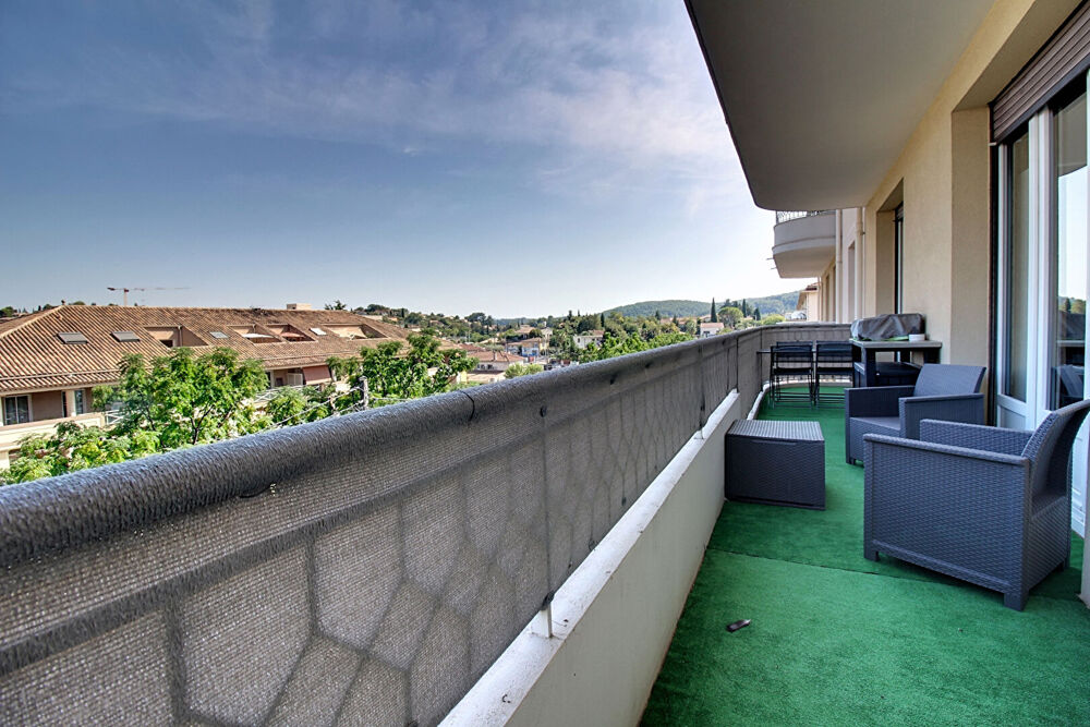 A VENDRE en exclusivité à DRAGUIGNAN Appartement T4 prêt-à-vivre, terrasses et cave