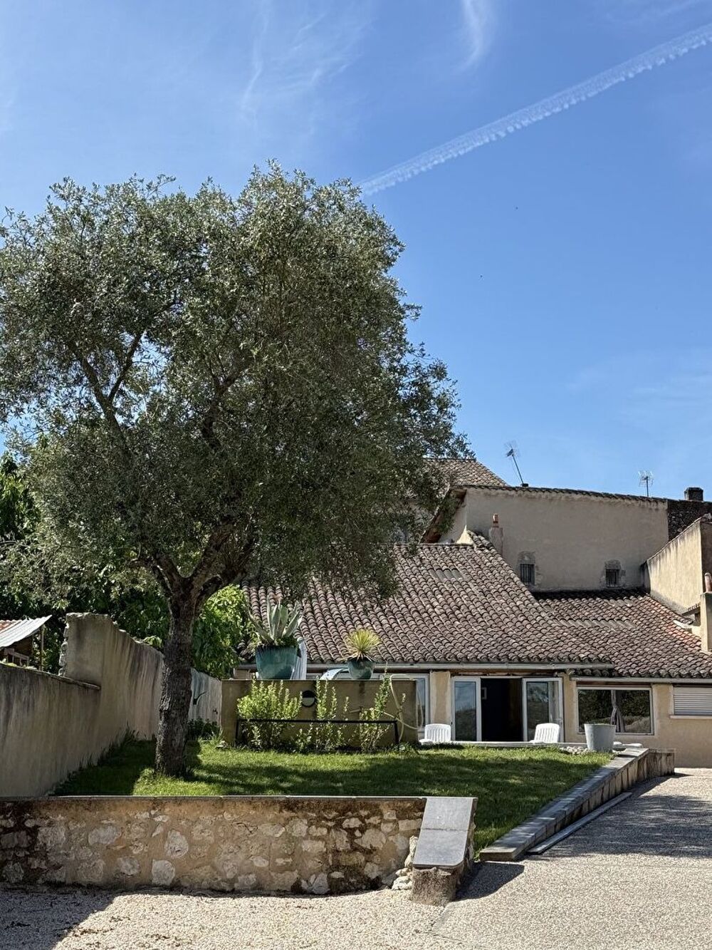 Vente Maison Une rénovation contemporaine pour deux maisons reliées par un patio et jardin avec piscine Lectoure