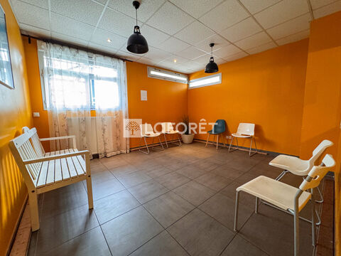 LOCAL PROFESSIONNEL 235M&sup2; AVEC 4 STATIONNEMENTS PRIVATIFS - GRENOBLE MALHERBE 300000 38000 Grenoble