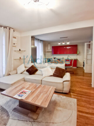  Appartement à louer 3 pièces 69 m²