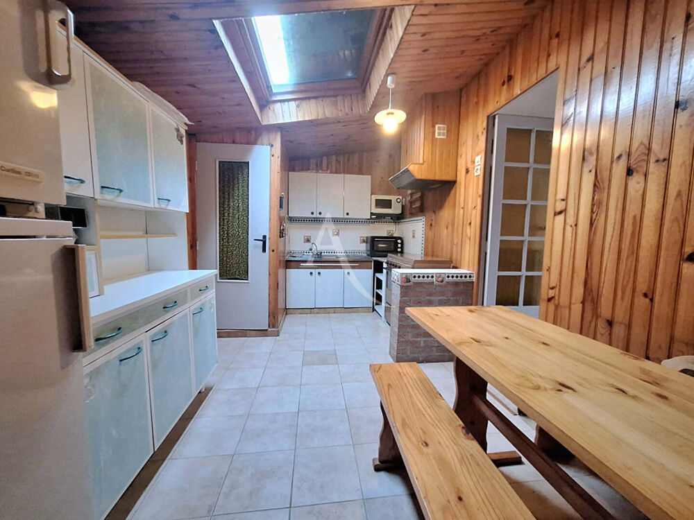 Argoules, Maison plain - pied 3 chambres à rénover.