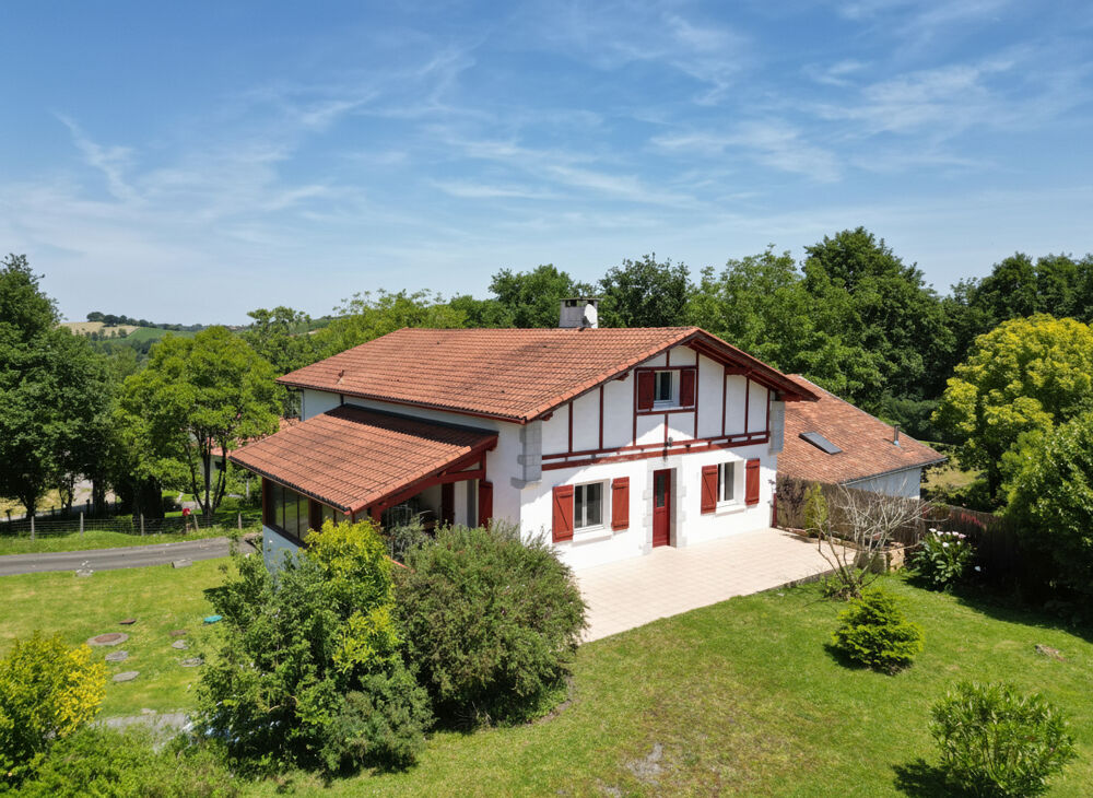 Maison 6 pièces 191 m² · à Hasparren · 191 m² · 468 000 €