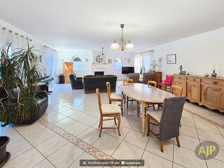  Maison à vendre 6 pièces 213 m²