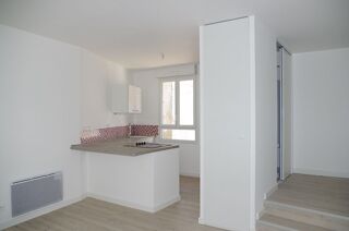  Appartement à louer 3 pièces 55 m²