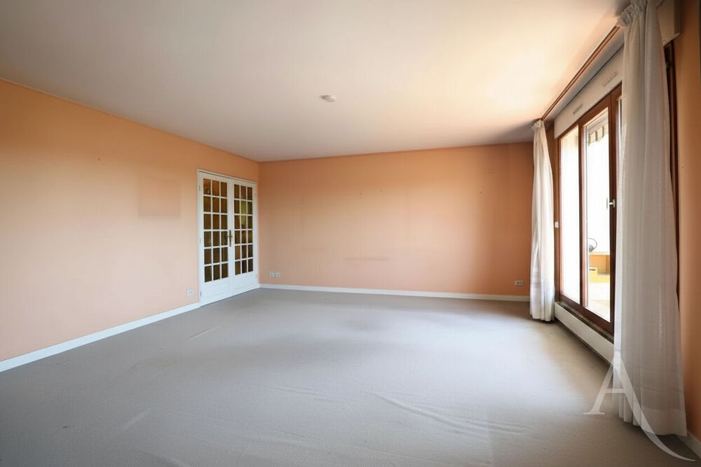 Appartement Chaville rive gauche 4 pièces 85 m2 avec balcon garage et cave ascenseur forêt
