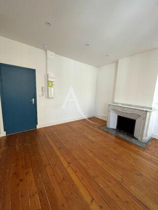  Appartement à louer 2 pièces 35 m²