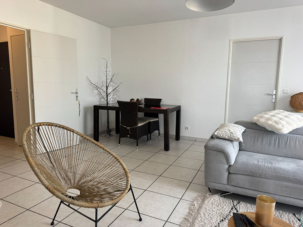 BOURG EN BRESSE - Résidence sécurisée - Appartement 3 pièces 70 m2 avec de parking privative