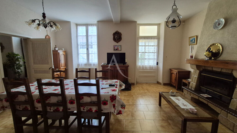 Vente Maison Maison Aujac - corps de ferme avec du potentiel Aujac