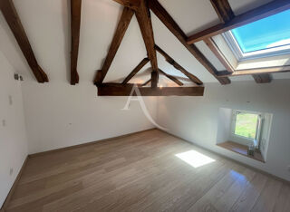  Maison à vendre 15 + pièces 719 m²