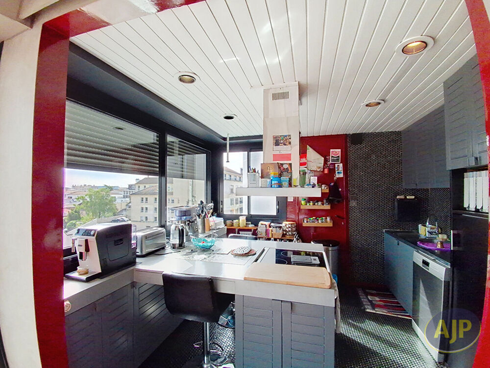Appartement exceptionnel de plus de 168 m² à vendre: Centre ville.