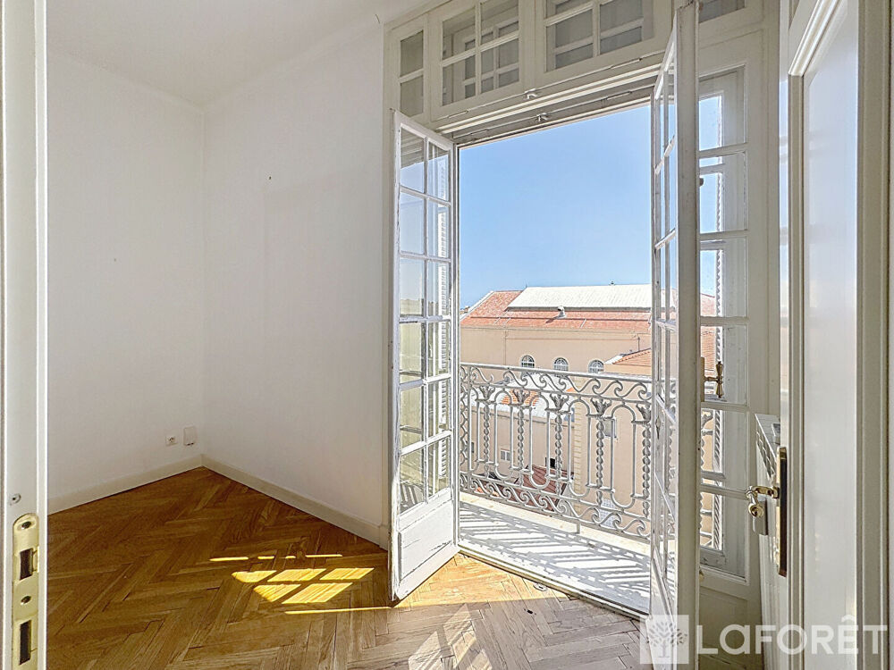� vendre  Appartement Menton (06500)