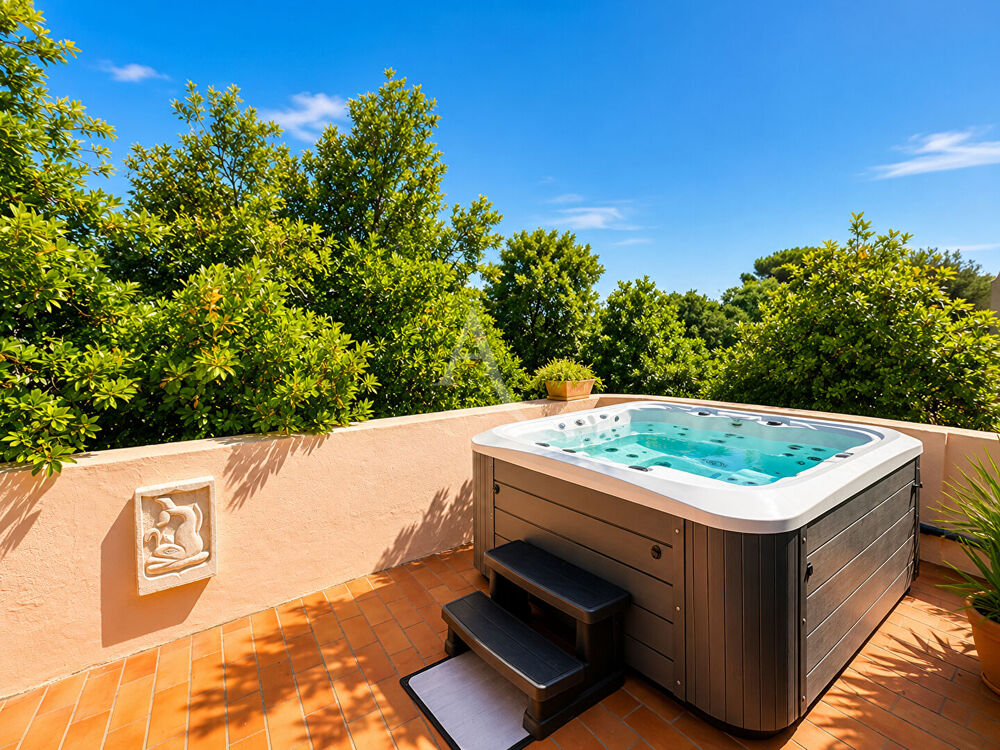Vente Maison Maison Sète 5 pièces166.69 m² Sete