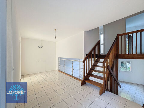  Appartement � louer 4 pi�ces 90 m�