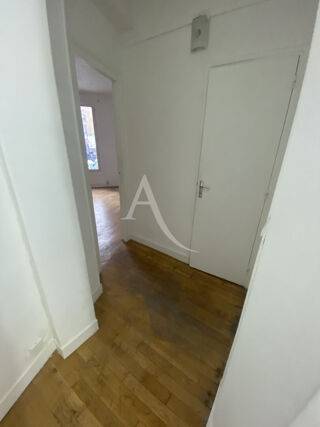  Appartement à louer 2 pièces 40 m²