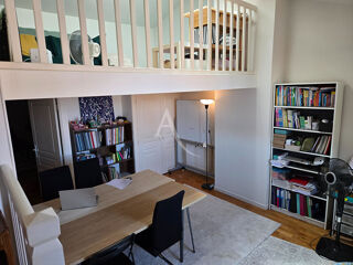  Appartement à louer 2 pièces 70 m²