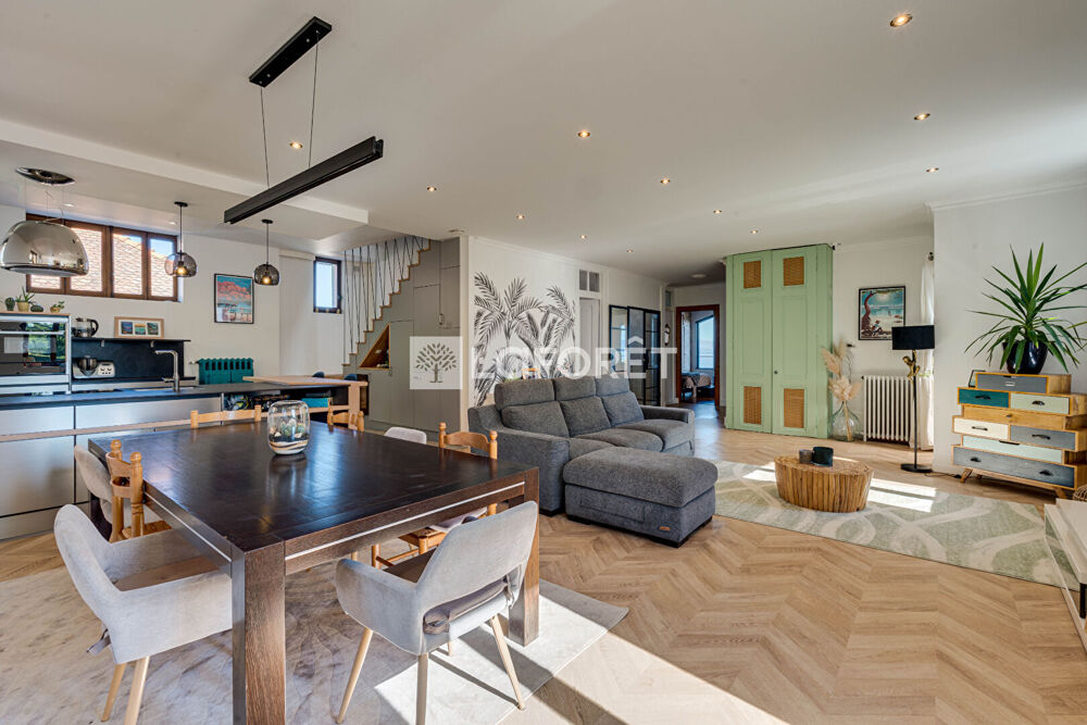 Appartement Evian Les Bains 9 pièces 270.54 m² avec vue lac aux prestations de qualité