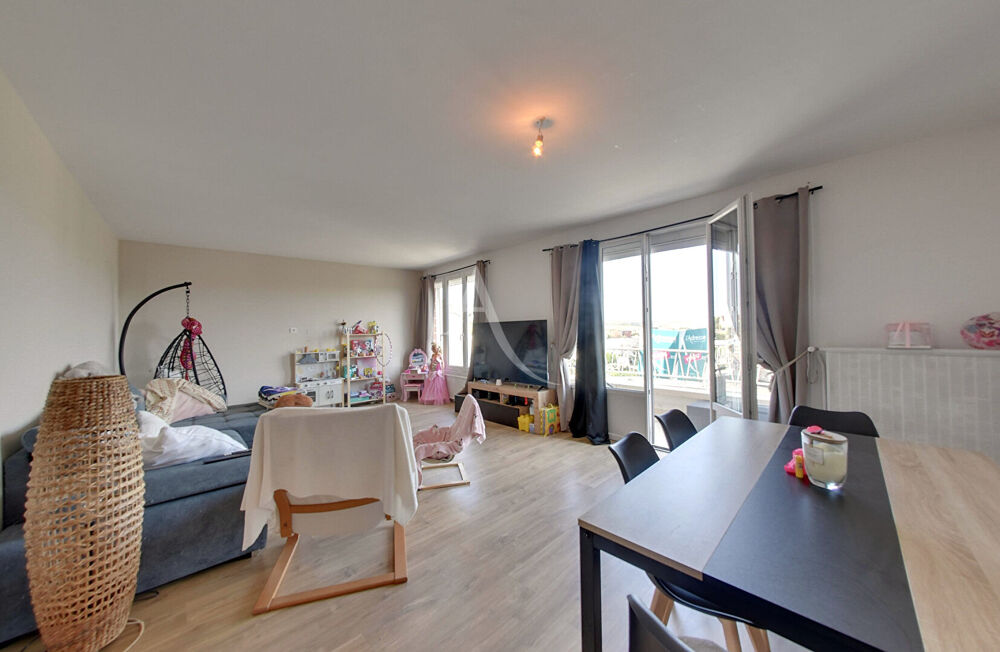 Superbe 4 pièces de 79 m² avec balcon, cuisine moderne et cave