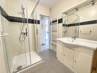  Appartement à louer 2 pièces 46 m²