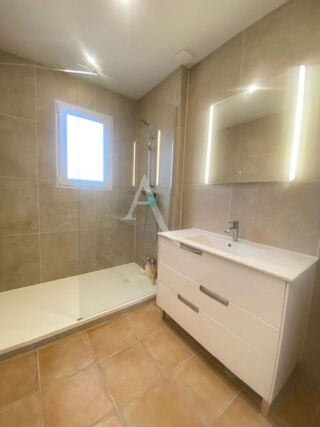  Maison à louer 4 pièces 88 m²