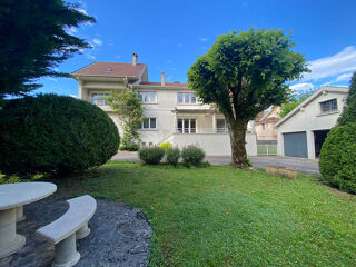  Maison  vendre 11 pices 299 m