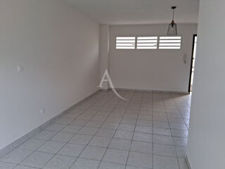  Appartement à louer 2 pièces 55 m²
