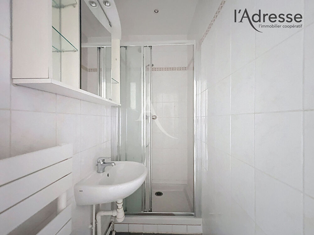 Location Appartement Suresnes Centre (Mairie) - Appartement 3 Pièces 54m²  avec BALCON Suresnes